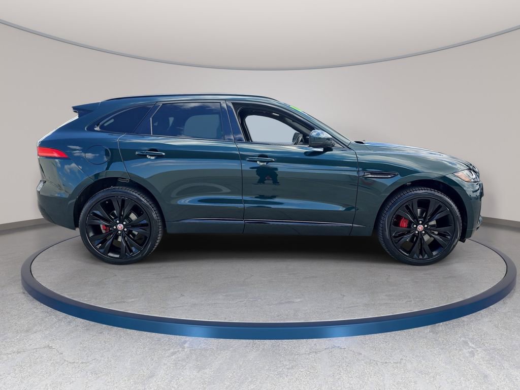 Used 2018 Jaguar F-PACE S image 5