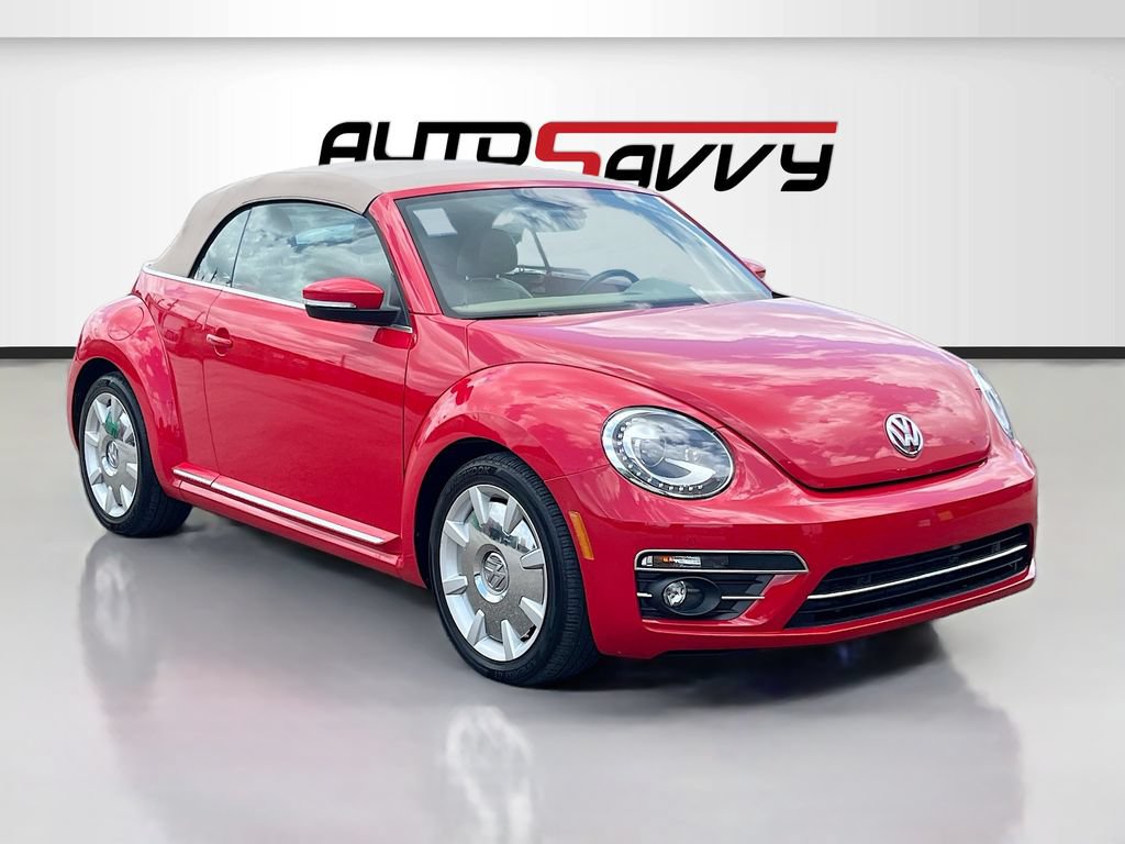 Used 2019 Volkswagen Beetle 2.0T SE FWD image 1