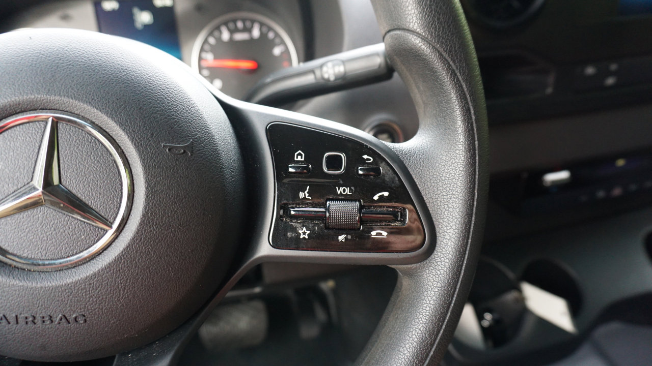 Used 2024 Mercedes-Benz Sprinter 2500 image 22