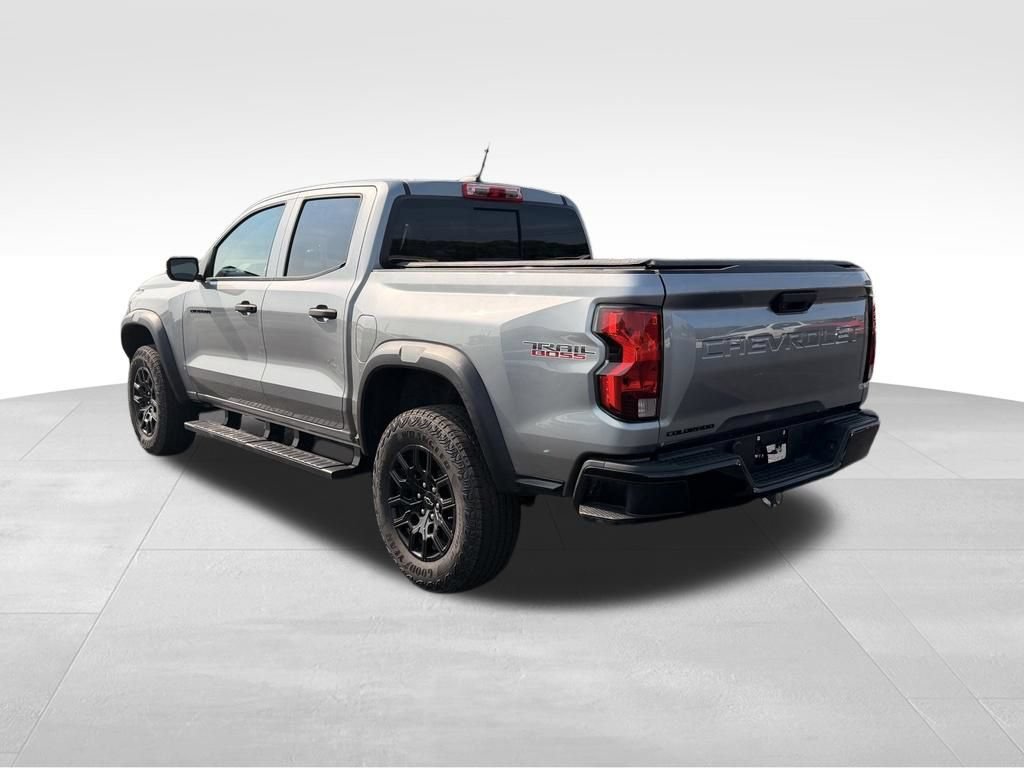 Used 2024 Chevrolet Colorado Trail Boss AWD/4WD image 3