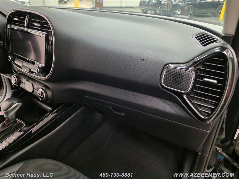Used 2021 Kia Soul Turbo FWD image 29