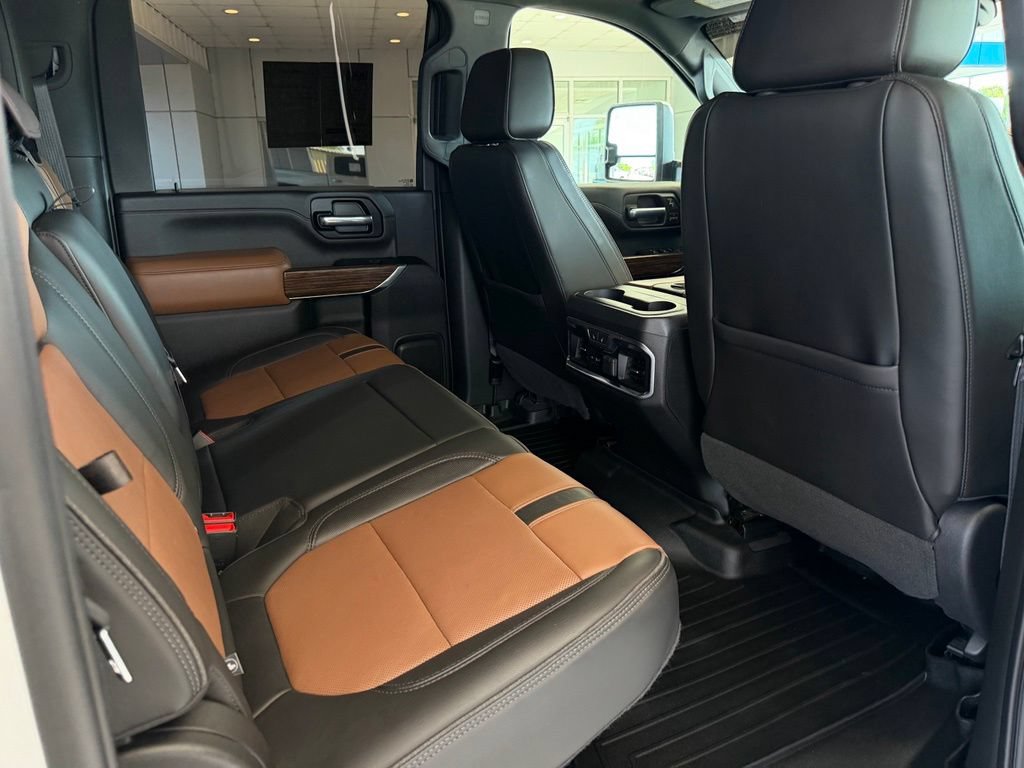 Used 2020 Chevrolet Silverado 3500 High Country w/ Z71 Off-Road Package AWD/4WD image 18
