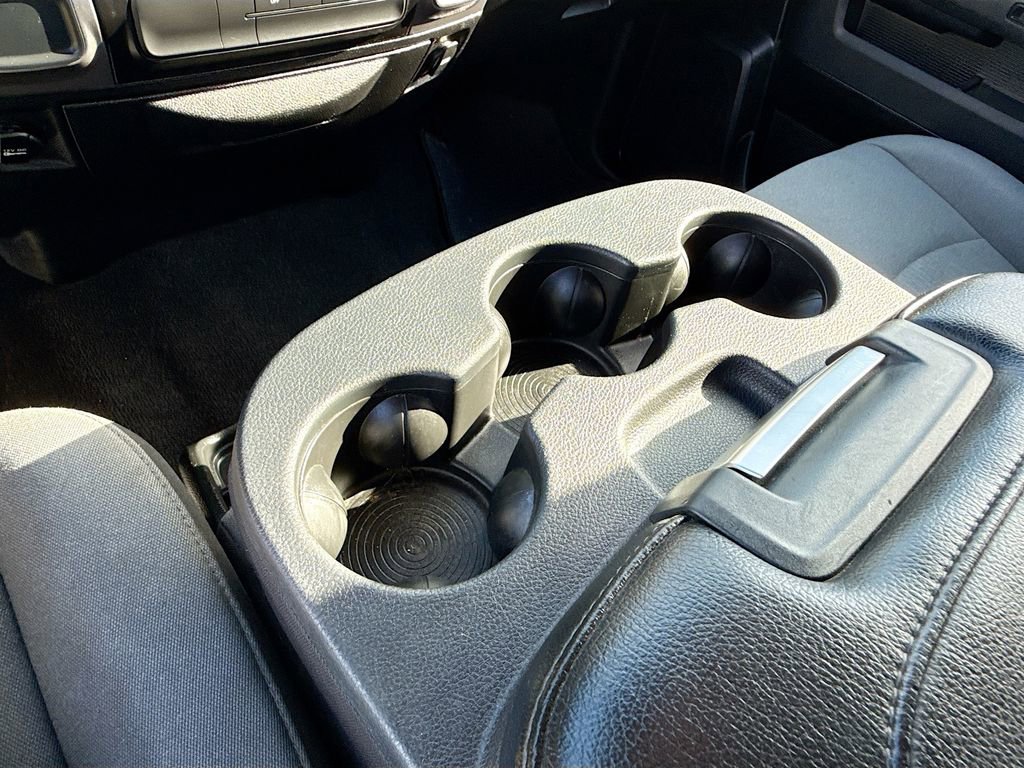 Used 2022 RAM 1500 Classic SLT RWD image 21