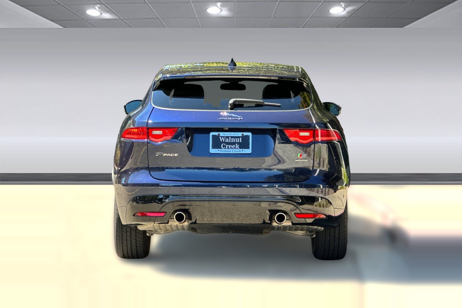 Used 2017 Jaguar F-PACE S AWD/4WD image 10