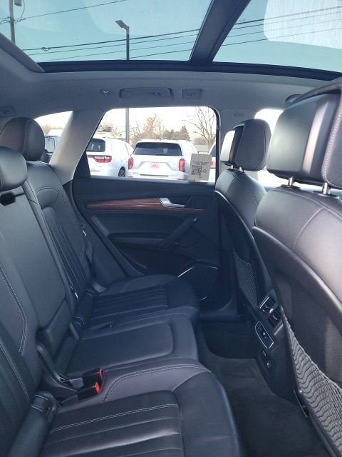 Used 2023 Audi Q5 2.0T Premium image 14