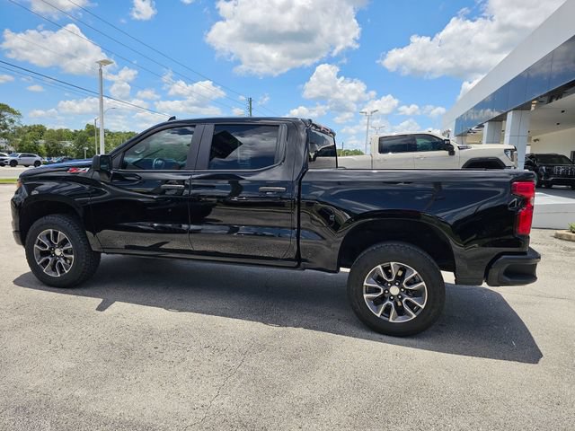 Used 2024 Chevrolet Silverado 1500 Custom Trail Boss AWD/4WD image 2