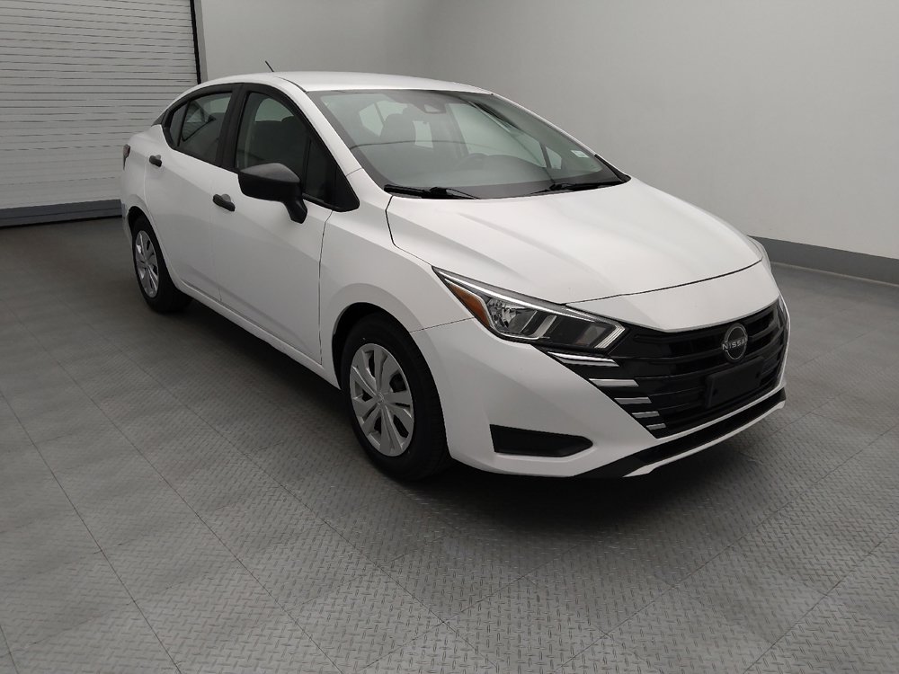 Used 2023 Nissan Versa S FWD image 13