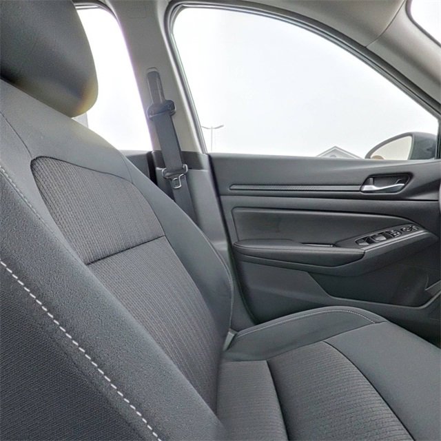 Used 2025 Nissan Altima 2.5 SV image 26