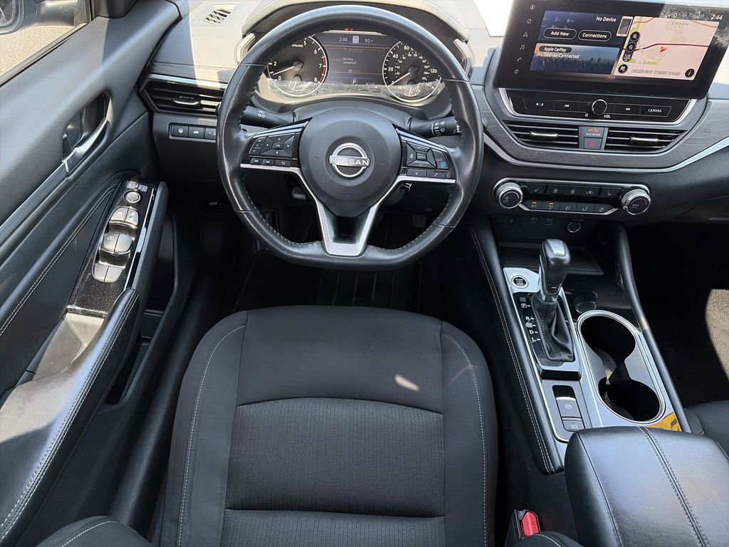 Used 2023 Nissan Altima 2.5 SV w/ SV Premium Package AWD/4WD image 15
