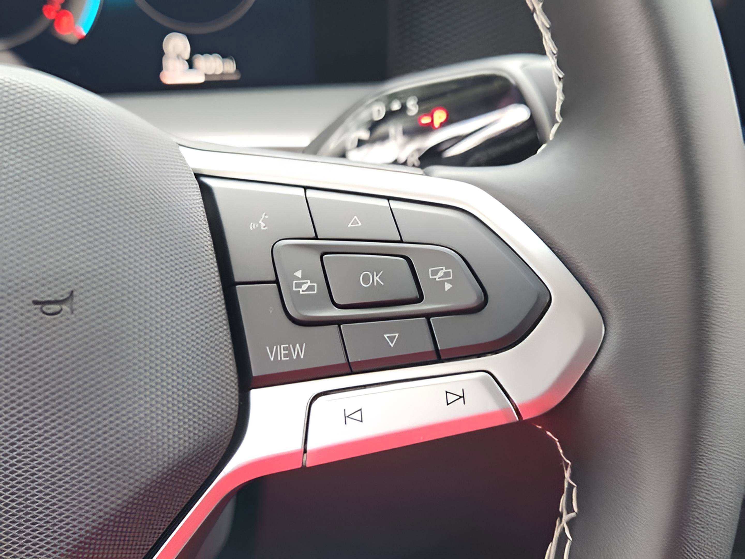 New 2026 Volkswagen Tiguan S image 18