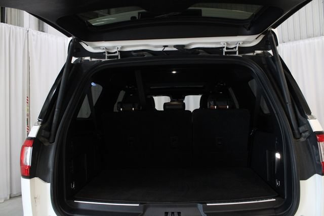 Used 2019 Lincoln Navigator L Reserve AWD/4WD image 31