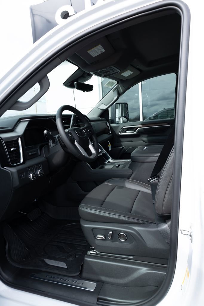New 2026 GMC Sierra 2500 Denali w/ Technology Package AWD/4WD image 22