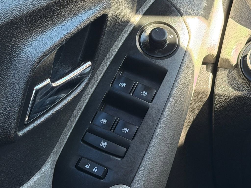 Used 2016 Chevrolet Trax LT image 18