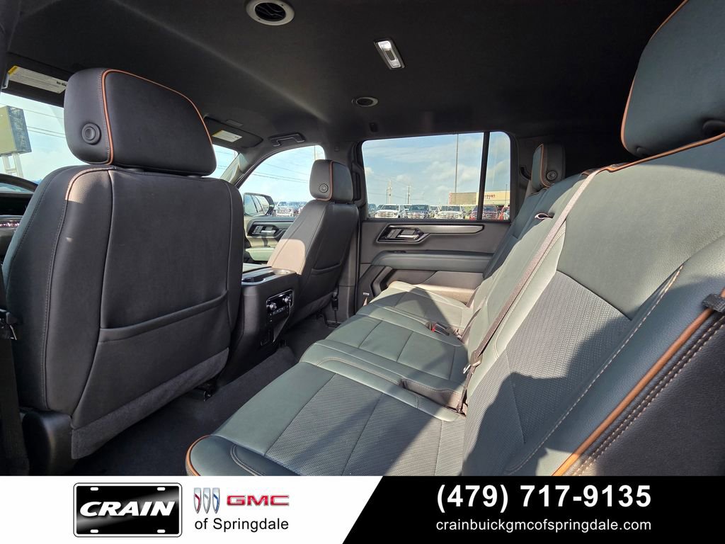Used 2025 GMC Yukon XL AT4 AWD/4WD image 28