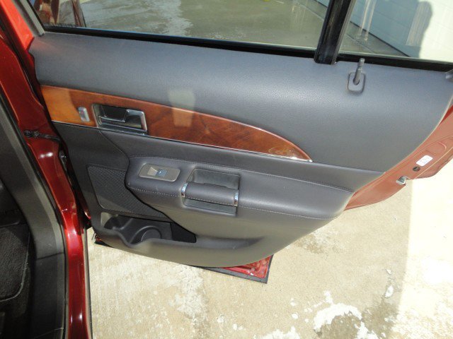 Used 2014 Lincoln MKX AWD w/ Equipment Group 102A image 17