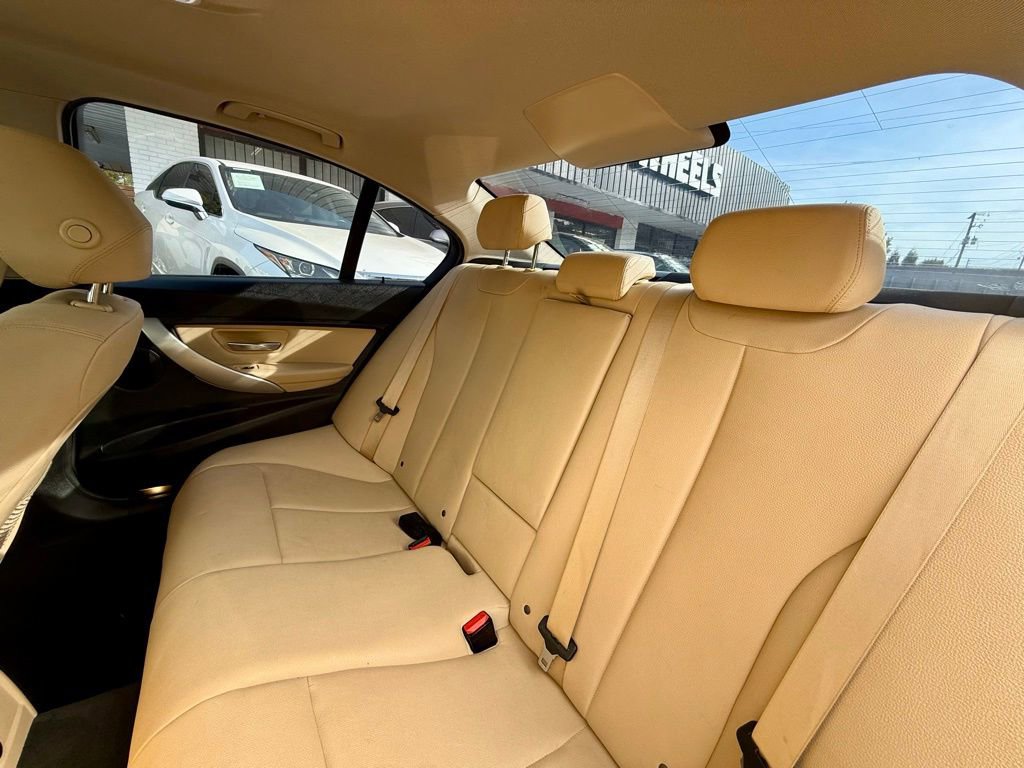 Used 2018 BMW 320i Sedan RWD image 34