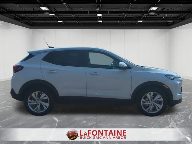 Used 2025 Buick Encore GX Preferred image 9