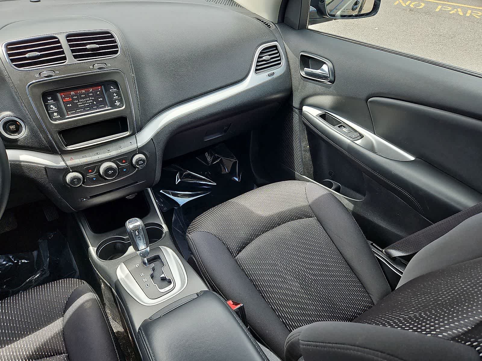 Used 2014 Dodge Journey SE w/ Flexible Seating Group FWD image 12