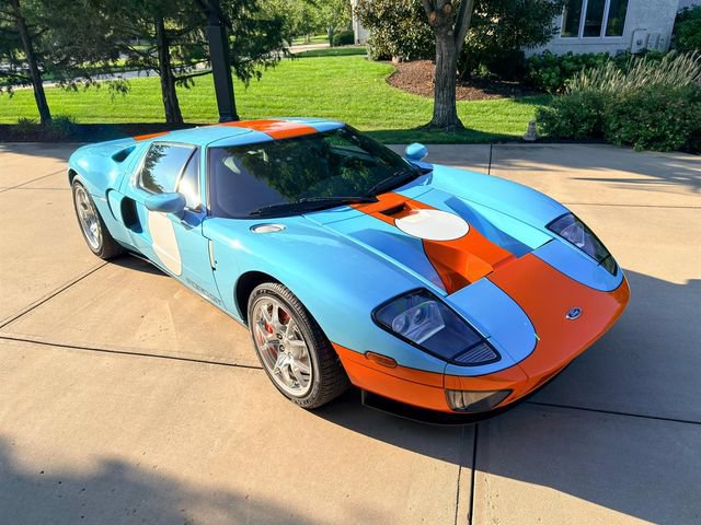 Used 2006 Ford GT RWD image 60