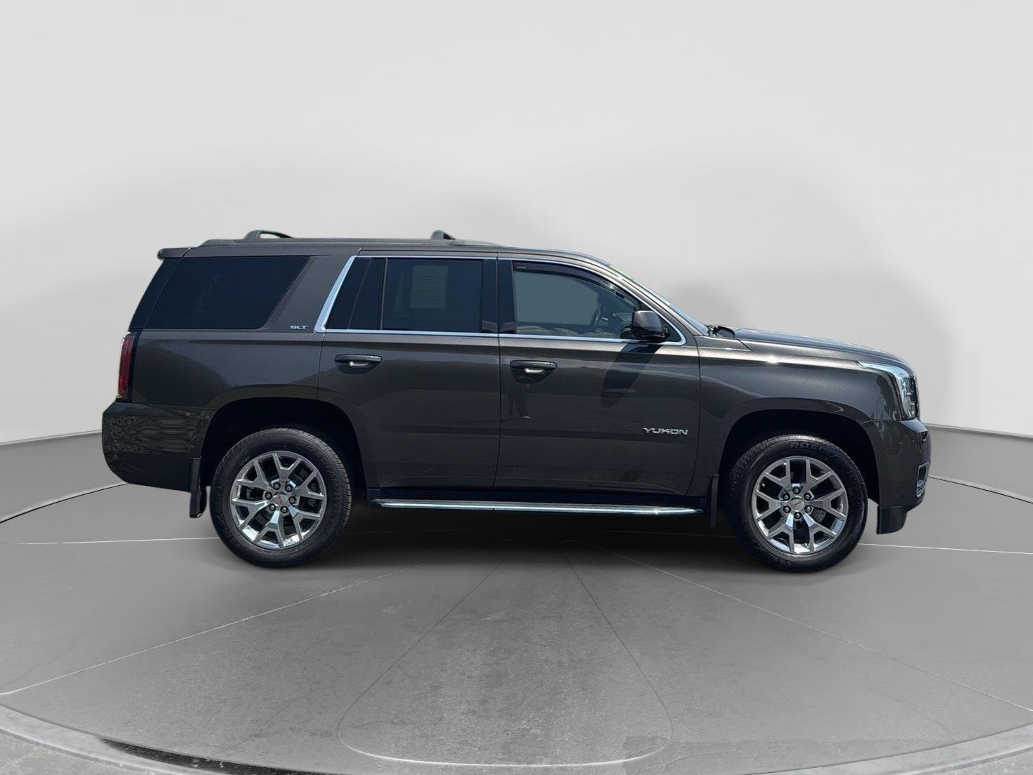 Used 2019 GMC Yukon SLT w/ Open Road Package AWD/4WD image 6