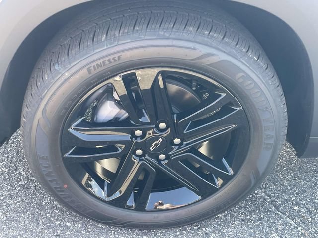 New 2026 Chevrolet Trax ACTIV w/ Sunroof Package FWD image 9