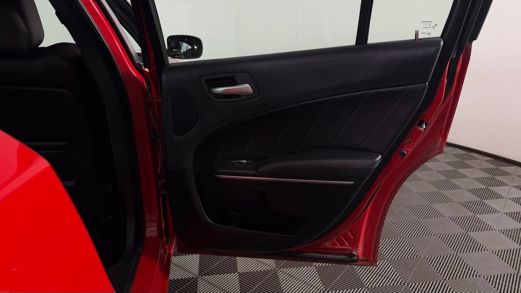 Used 2018 Dodge Charger GT AWD/4WD image 28