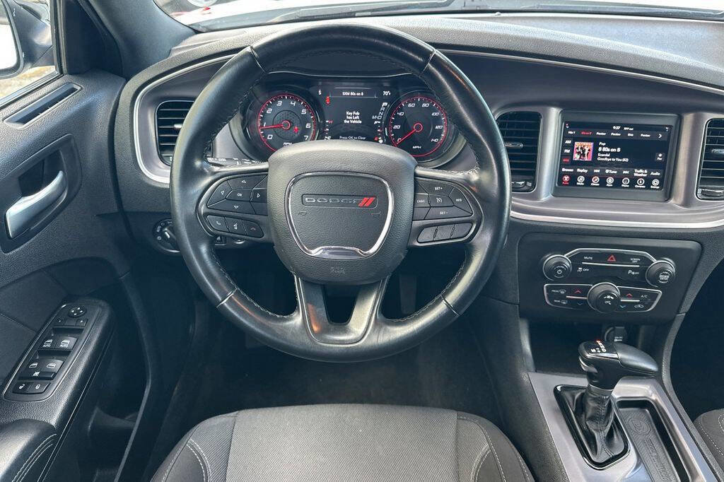 Used 2022 Dodge Charger SXT w/ Blacktop Package image 14