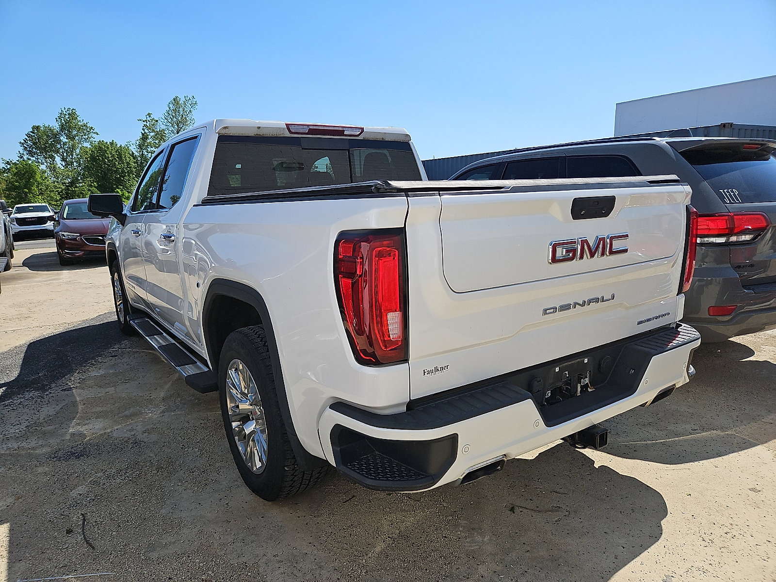 Used 2021 GMC Sierra 1500 Denali w/ Driver Alert Package II AWD/4WD image 8