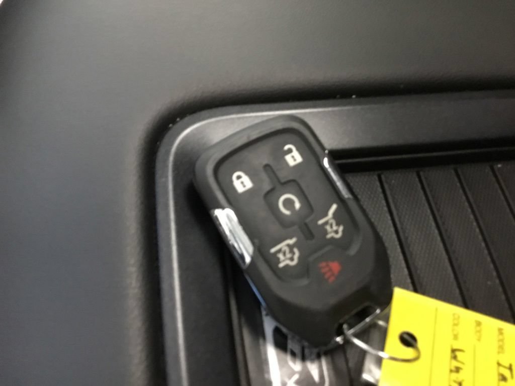 Used 2019 Chevrolet Tahoe Premier w/ Premier Plus Edition AWD/4WD image 11