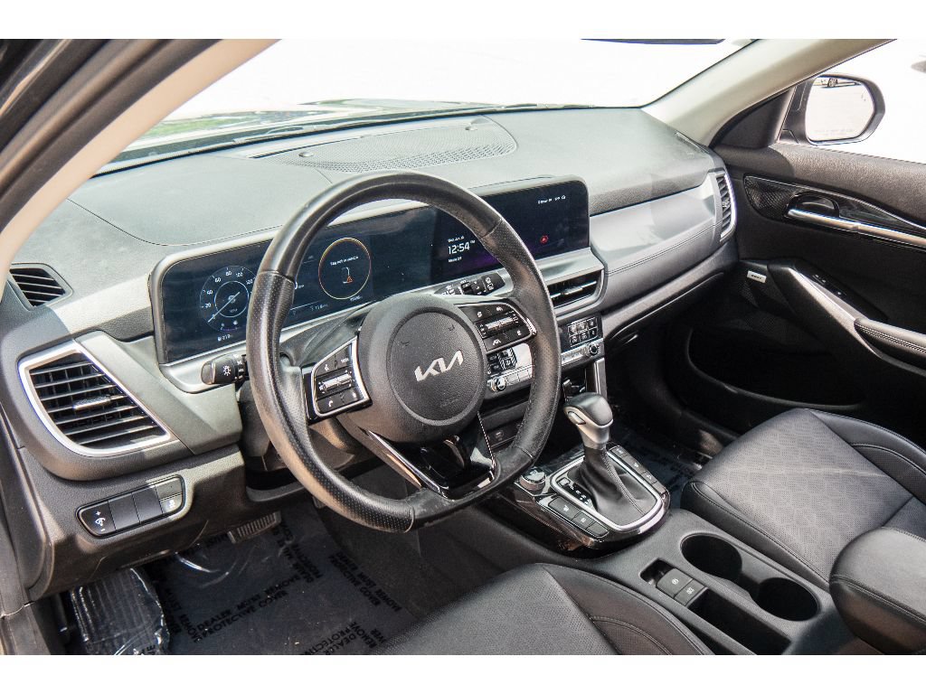 Used 2024 Kia Seltos SX AWD/4WD image 13