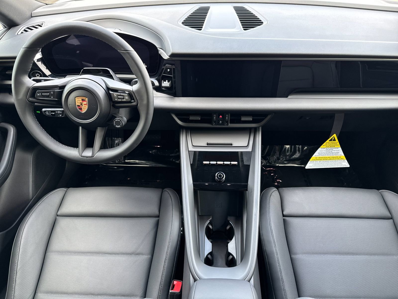 Certified 2026 Porsche Macan 4 Electric AWD/4WD image 6