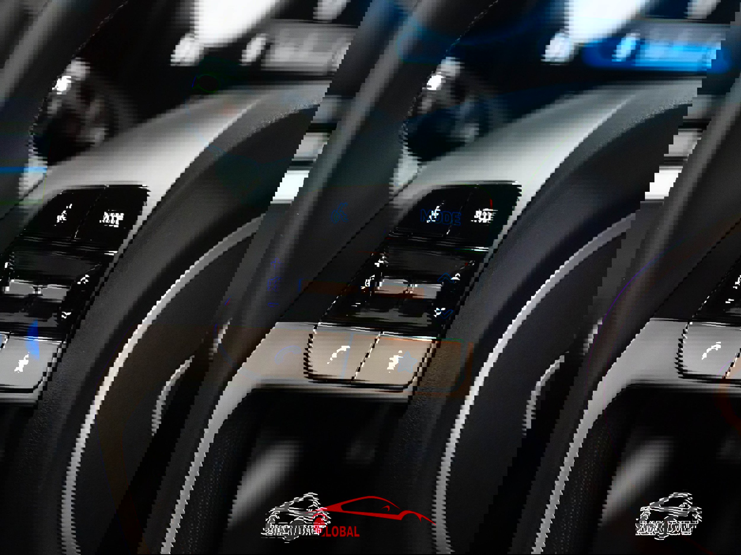 Used 2025 Hyundai Elantra SEL image 24