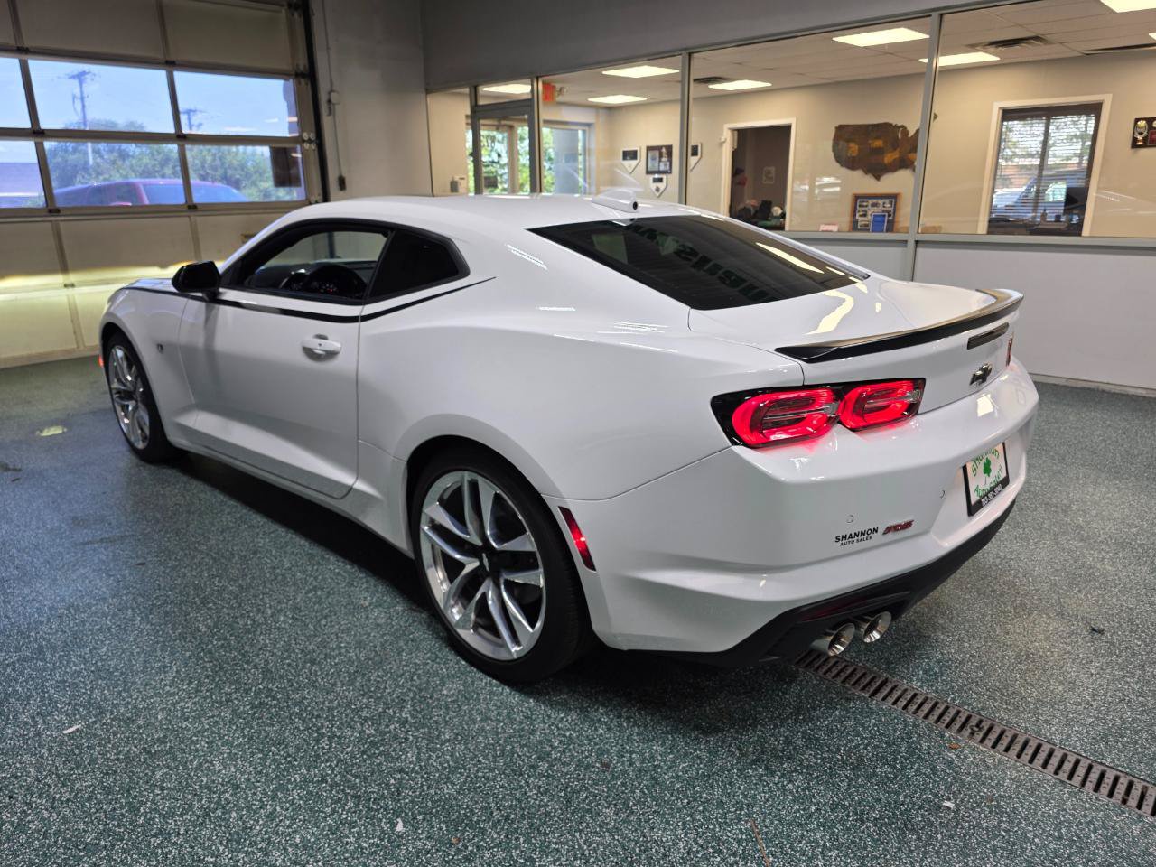 Used 2024 Chevrolet Camaro LT w/ RS Package RWD image 10