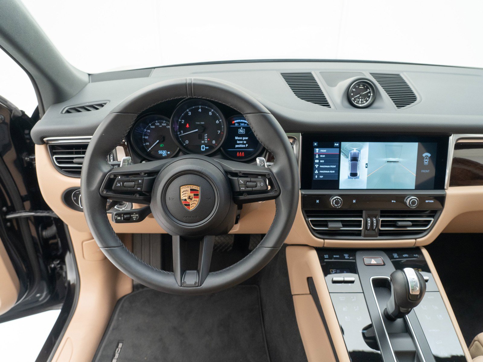 Certified 2025 Porsche Macan image 31