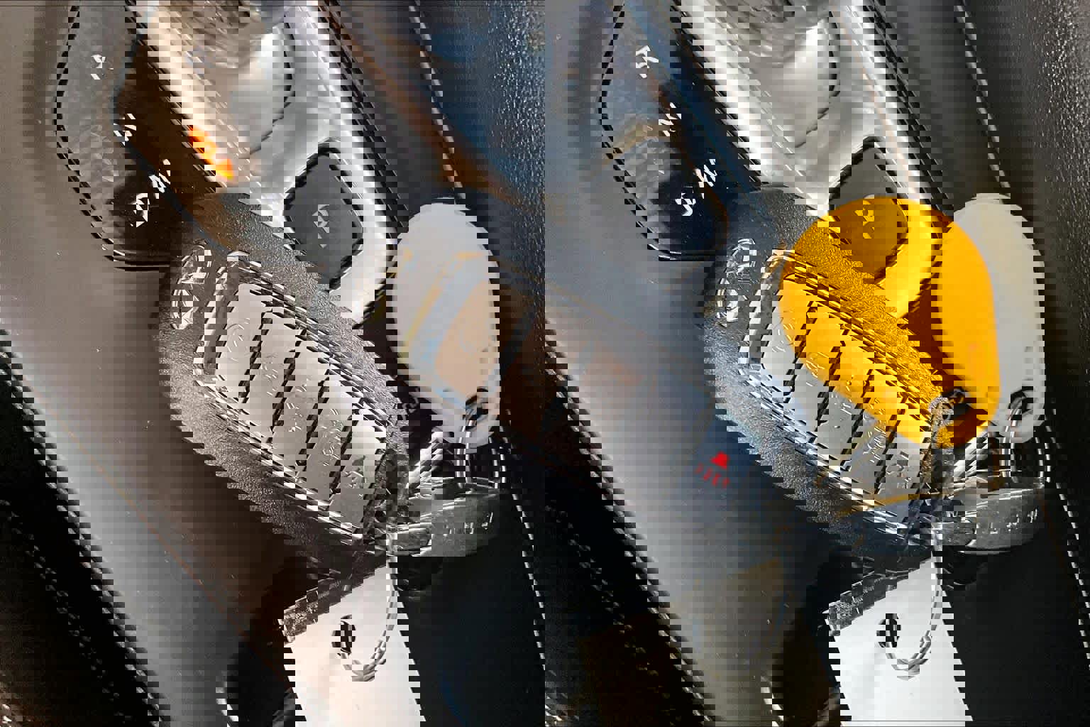 Used 2022 INFINITI QX50 Sensory image 15