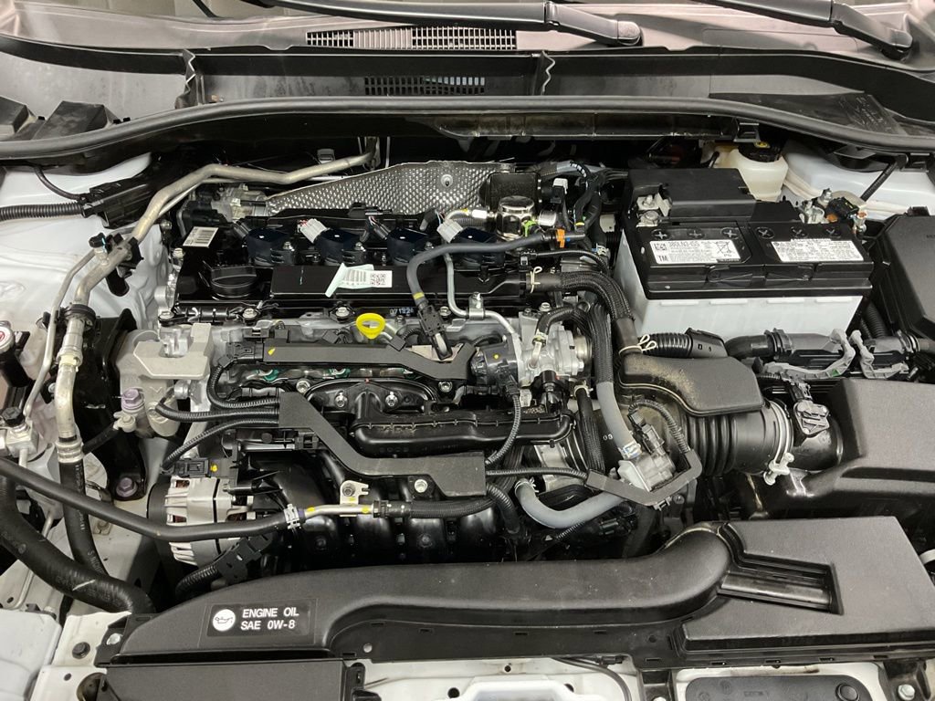 Used 2025 Toyota Corolla Cross L image 31