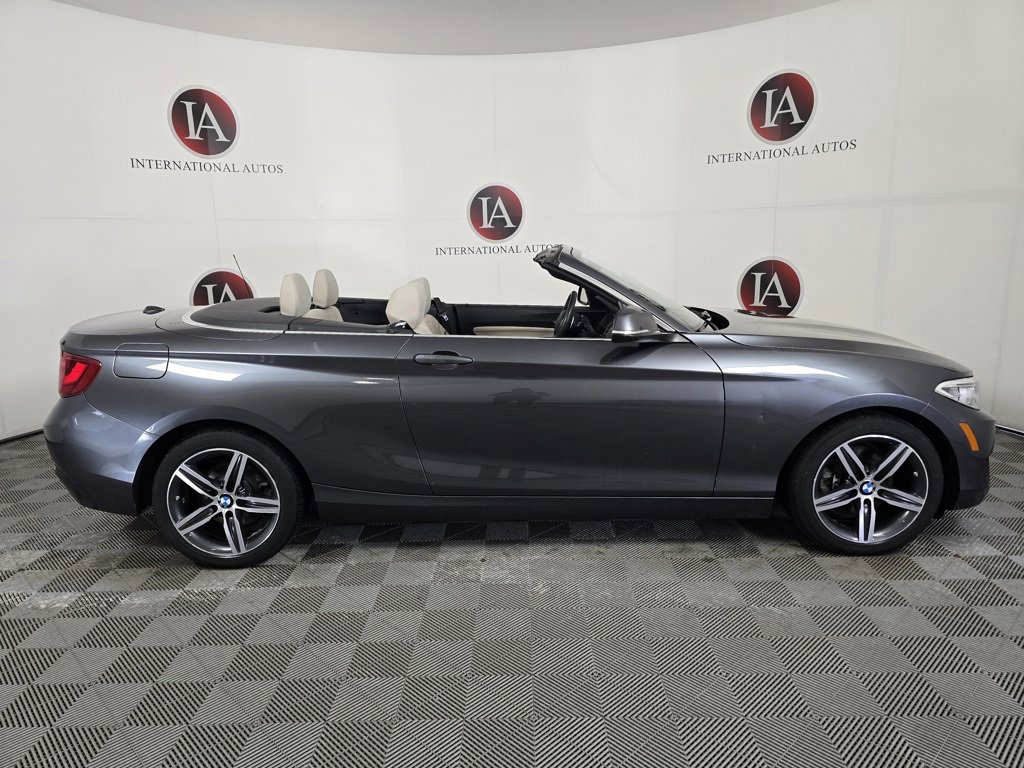 Used 2017 BMW 230i xDrive Convertible image 5