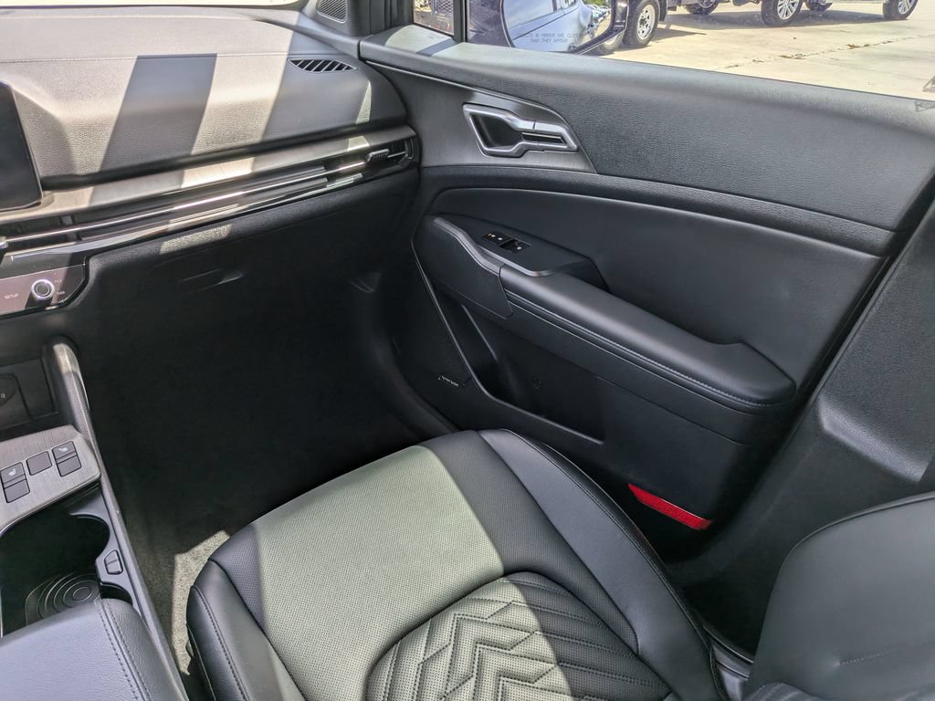 Certified 2026 Kia Sportage X-Line w/ X-Line Technology Package AWD/4WD image 19