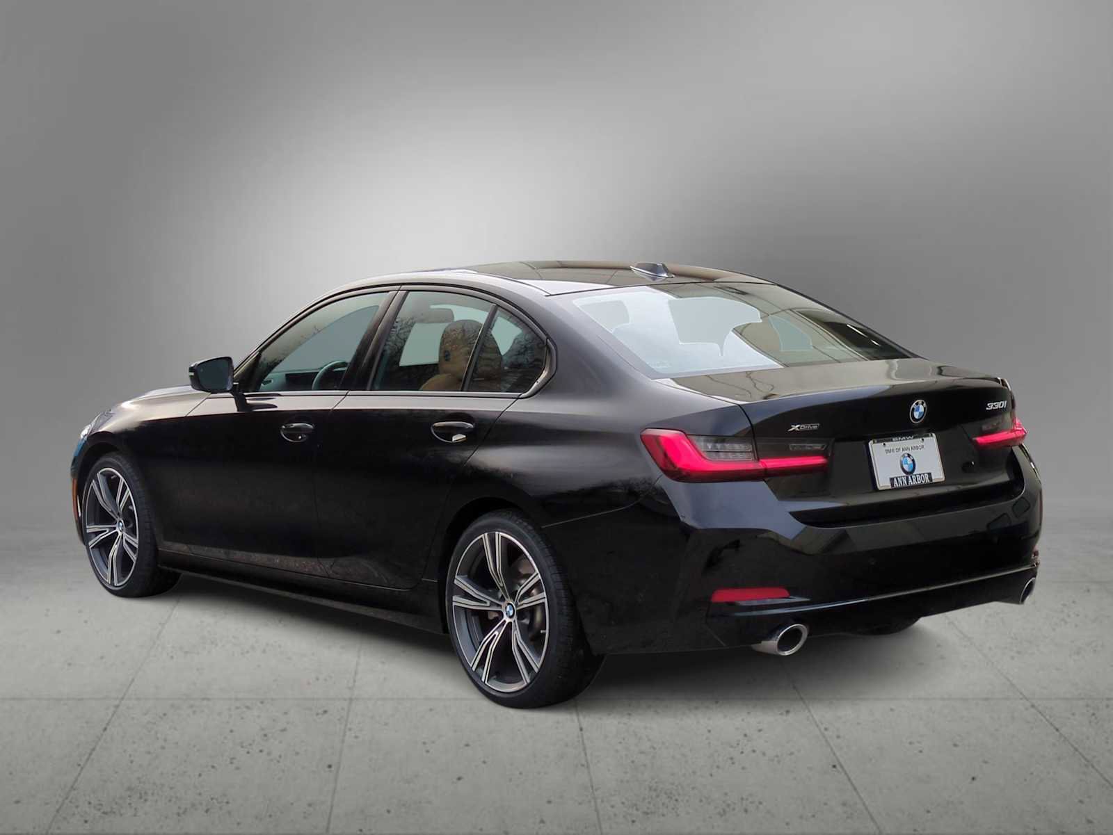 Certified 2023 BMW 330i xDrive Sedan w/ Premium Package image 6