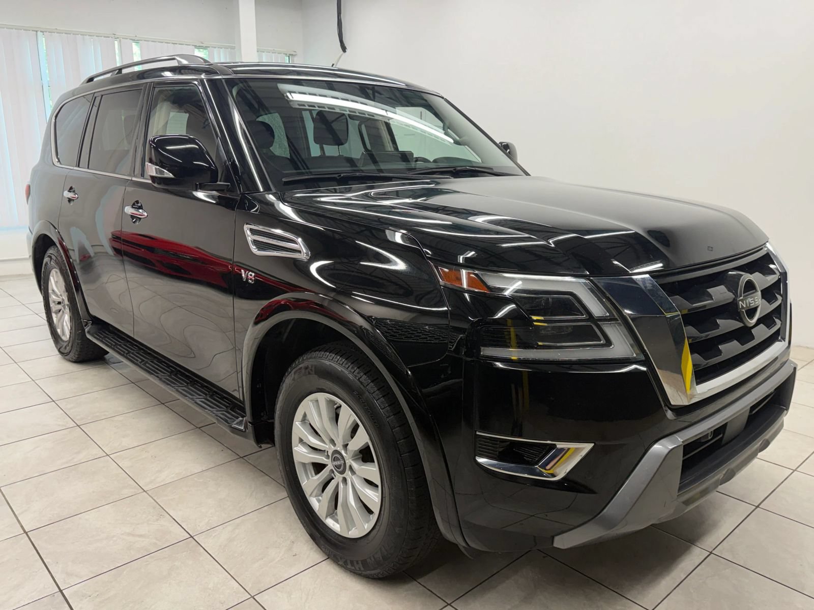 Used 2021 Nissan Armada SV RWD image 1