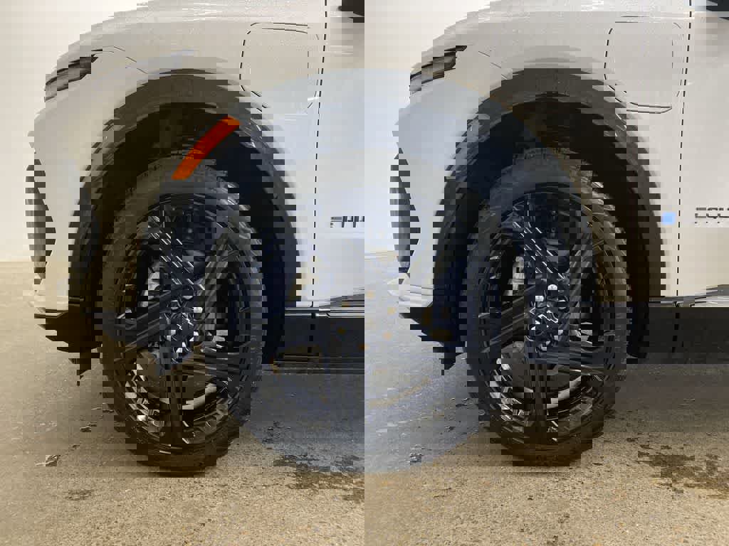 Used 2024 Chevrolet Equinox EV RS image 12