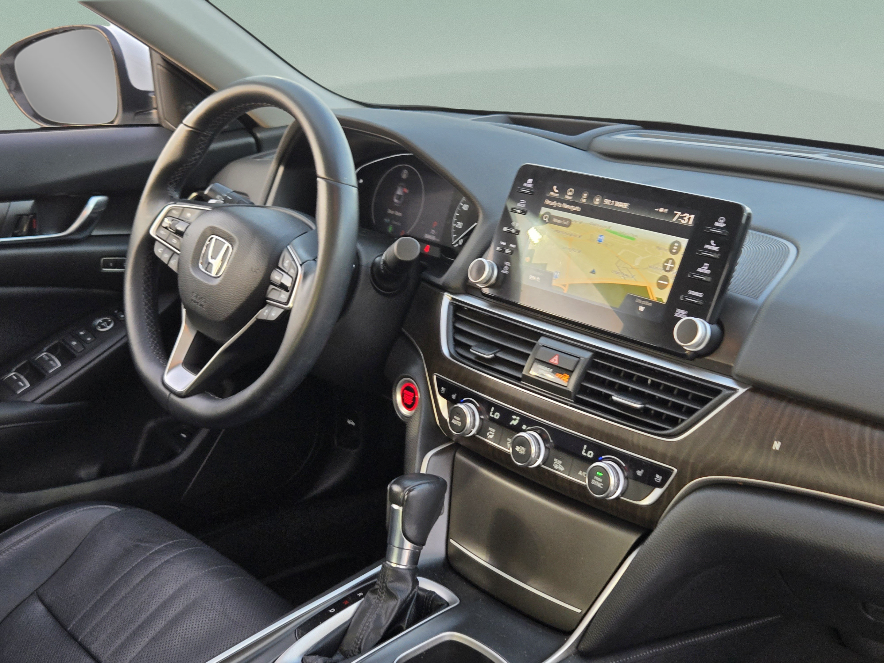 Used 2018 Honda Accord Touring image 29