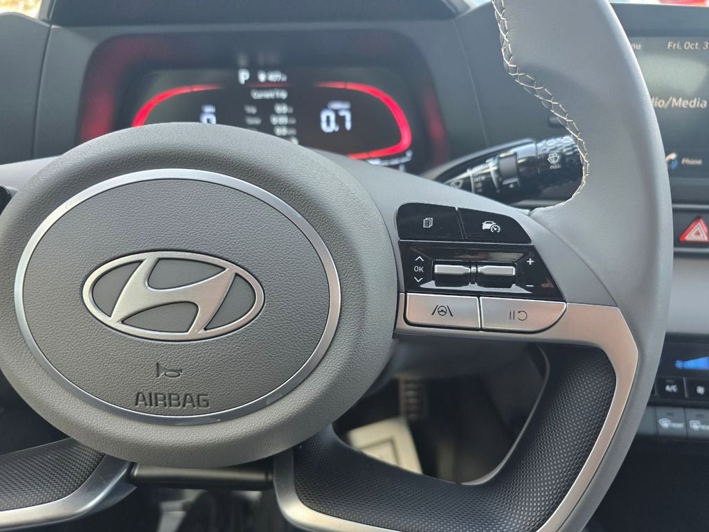 Used 2025 Hyundai Elantra Sport FWD image 8