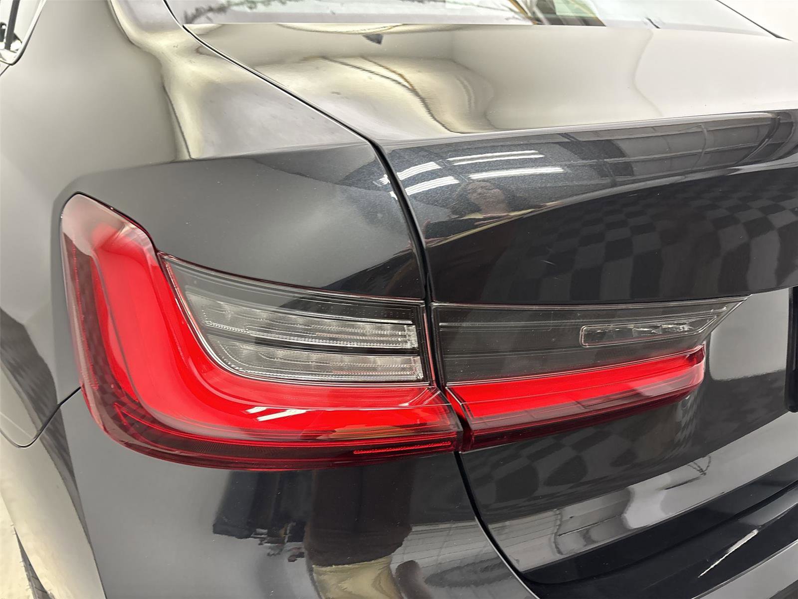 Used 2022 BMW 330e image 19