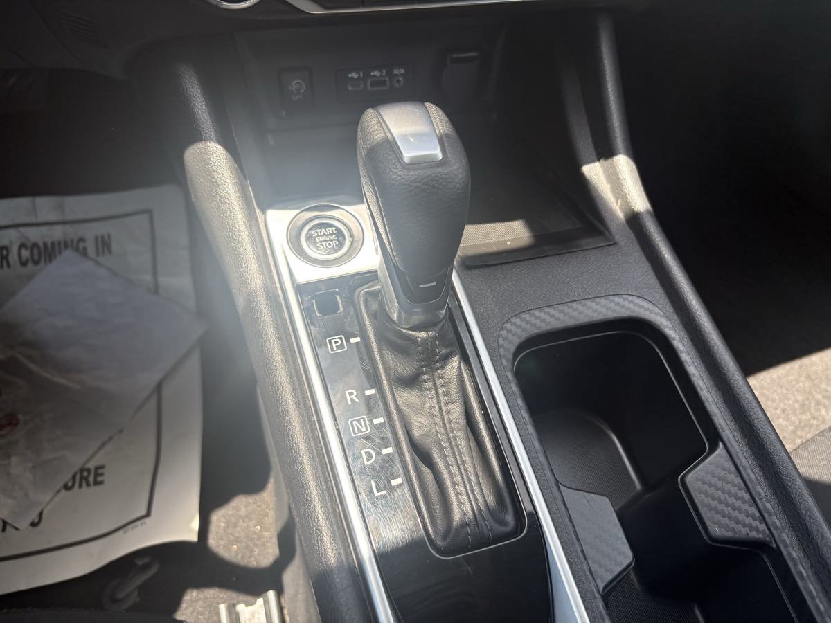 Used 2024 Nissan Sentra SV FWD image 26