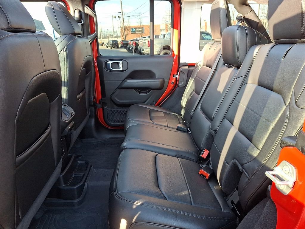 Used 2023 Jeep Wrangler Altitude image 13