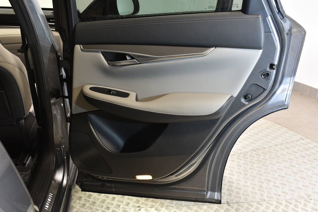 Certified 2025 INFINITI QX50 Luxe image 31