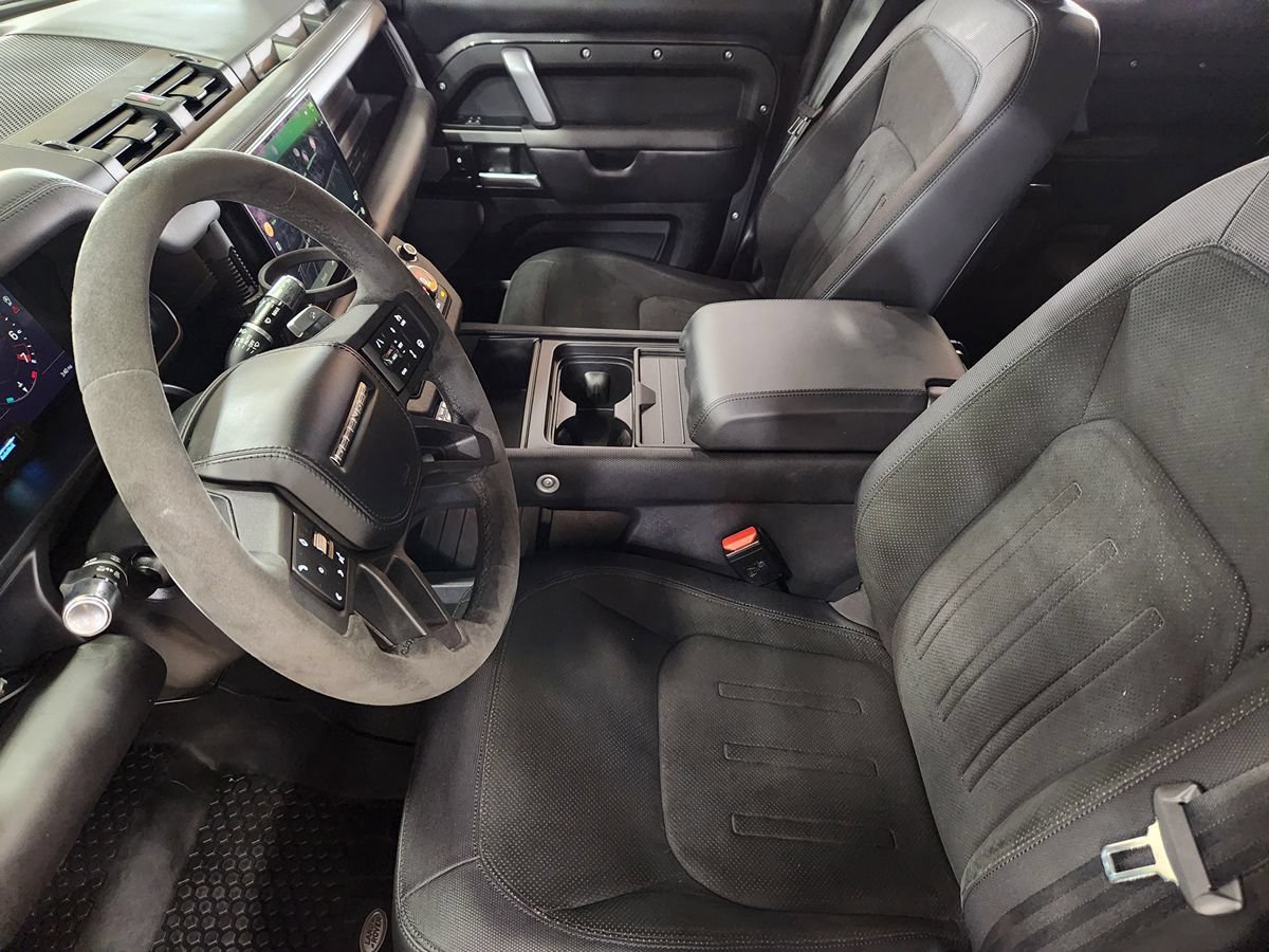 Used 2022 Land Rover Defender 110 V8 AWD/4WD image 48