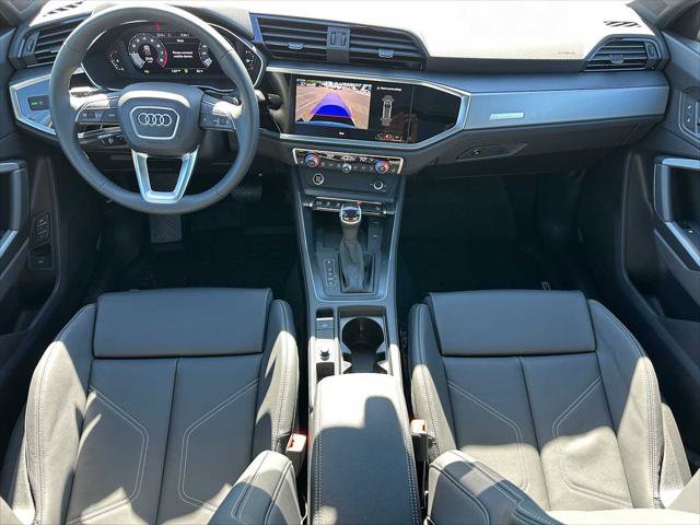 New 2025 Audi Q3 2.0T Premium image 18