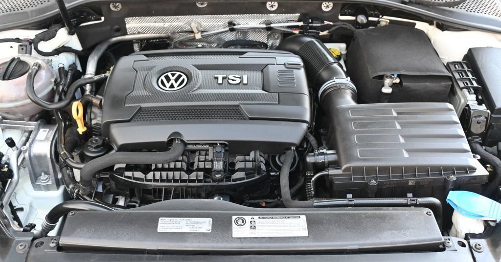 Used 2016 Volkswagen Golf S FWD image 23